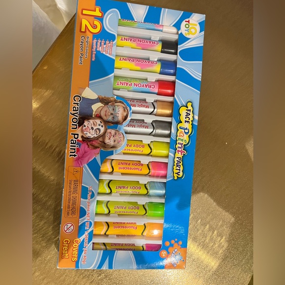 NWT Face paint set - Picture 2 of 2